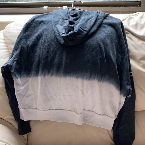 SO medium hoodie - Picture 4 of 4